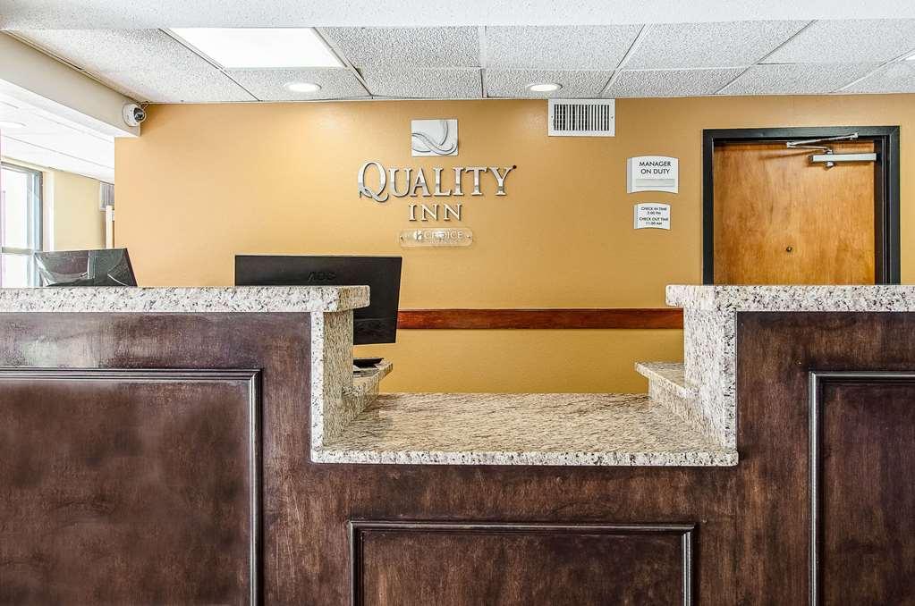 La Casa Inn & Suites - Middleboro Interiør billede